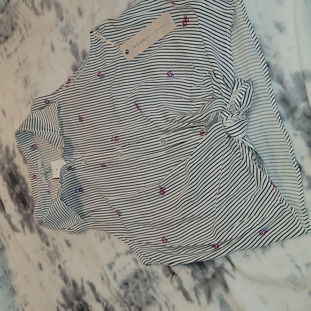 Iris Flower/ Stripes Sleeveless button Shirt